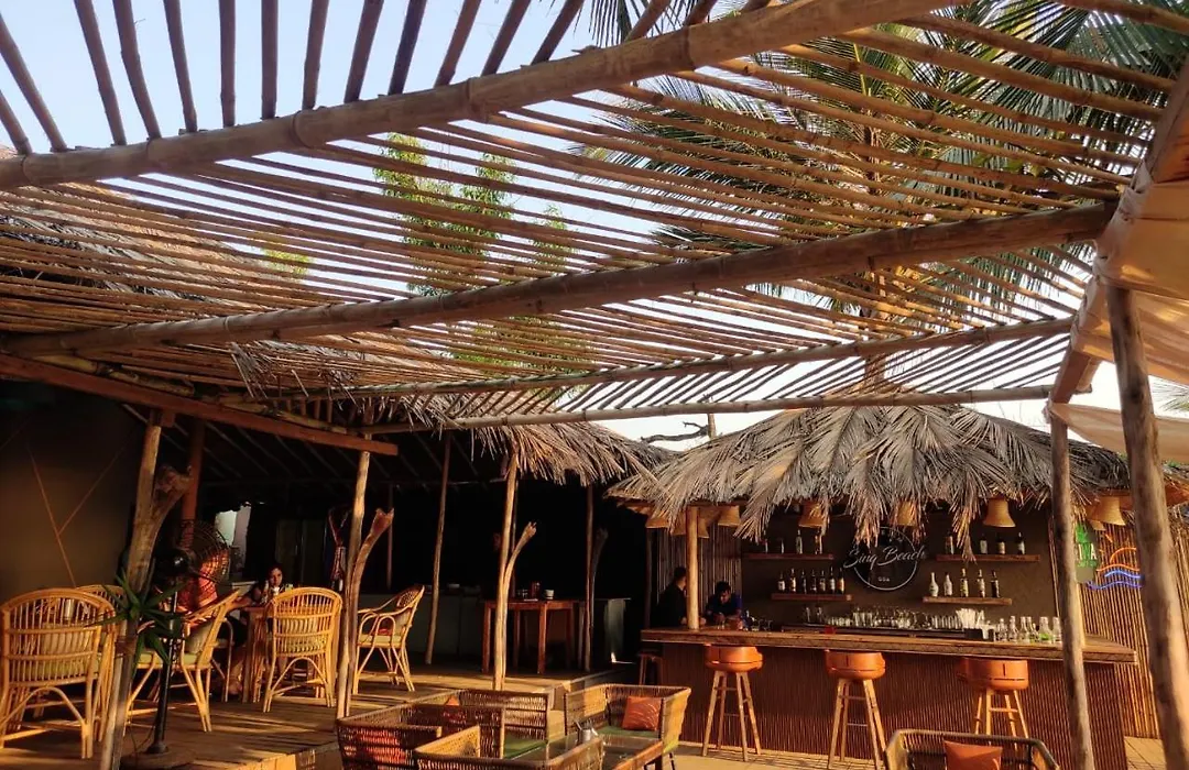 Sinq Beach Morjim-1